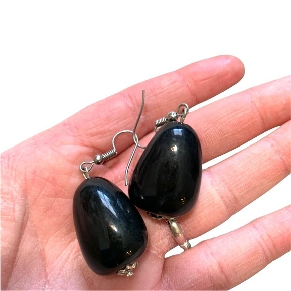 Boutique Black Large Bead Silver Tone Fishhook Wardrobe Staple Statement Earring - Picture 7 of 12